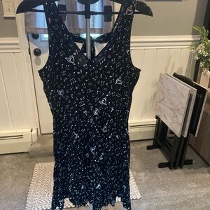 Hot Topic Black Backless Dress with music Note Pattern